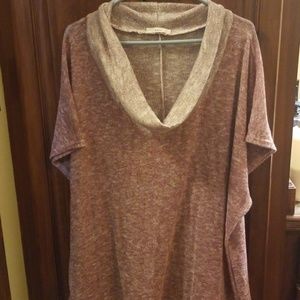 Crimson Cawl  kneck light weight sweater